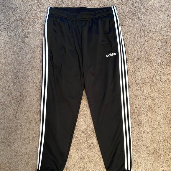 Men’s Adidas Pants - Picture 3 of 6